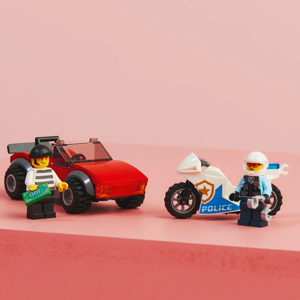 LEGO® City Police - Biljakt med polismotorcykel